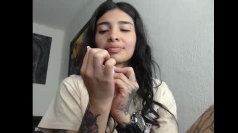 Snapshot of lilpalacio chatting on February 24, 10:26 am lil palacio online show from February 24, 10:26 am