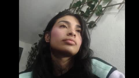 Snapshot of lilpalacio chatting on March 1, 11:06 am lil palacio online show from March 1, 11:06 am