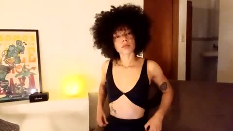 Snapshot of lilpaula_xo chatting on August 9, 12:45 am Paulina xoxo online show from August 9, 12:45 am
