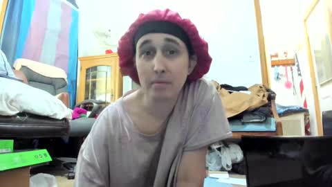 Snapshot of lilroshs chatting on November 24, 12:32 am LilRoshs online show from November 24, 12:32 am