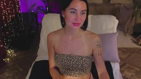 Lilu online show from May 7, 4:34 pm