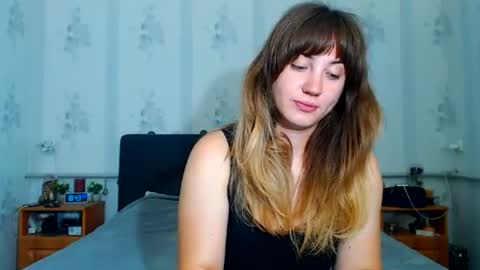 Snapshot of lilu_cute25 chatting on July 12, 3:47 pm lilu_cute25 online show from July 12, 3:47 pm