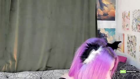 Snapshot of lilu_kayden chatting on June 6, 11:48 am Little slave Kayden online show from June 6, 11:48 am