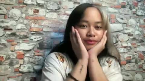 Snapshot of lilvixenbaby24 chatting on July 15, 2:44 pm lilvixenbaby24 online show from July 15, 2:44 pm