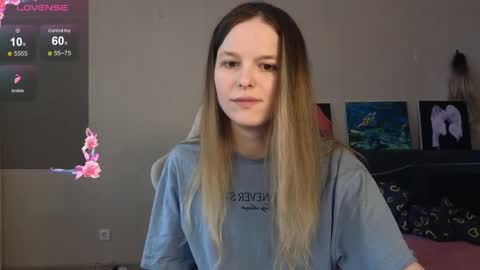 lily_and_jake online show from April 11, 5:56 am