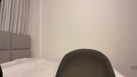 Snapshot of lily_bunnyy chatting on June 27, 10:59 pm Lily online show from June 27, 10:59 pm