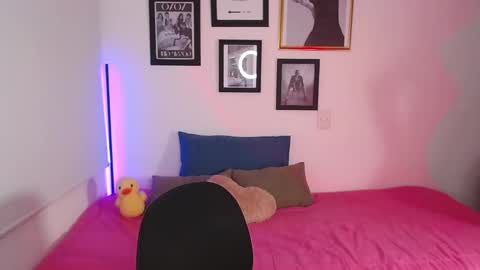 just lily online show from January 30, 1:11 am