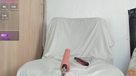   online show from October 23, 6:06 pm