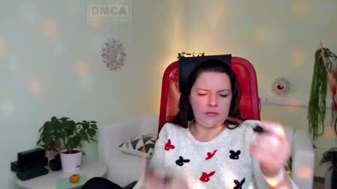 Lily online show from October 31, 4:57 am