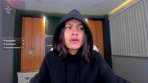 Snapshot of lily_fox1 chatting on February 19, 7:06 am Lily online show from February 19, 7:06 am