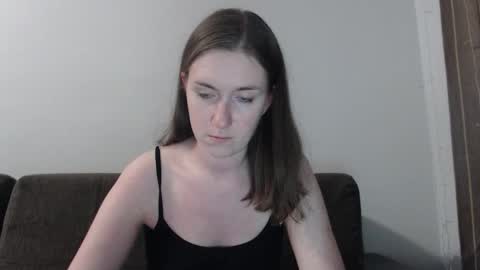 lily_love_x online show from October 6, 10:29 pm