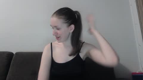Snapshot of lily_love_x chatting on April 24, 11:51 pm lily_love_x online show from April 24, 11:51 pm