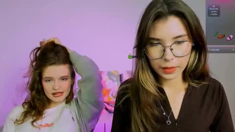 Snapshot of lily_morty chatting on September 12, 7:36 pm Lily online show from September 12, 7:36 pm