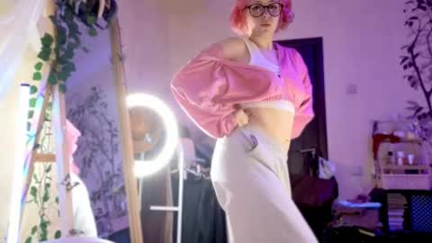 Snapshot of lily_noris chatting on April 30, 10:03 pm your lilyyyyyyy online show from April 30, 10:03 pm