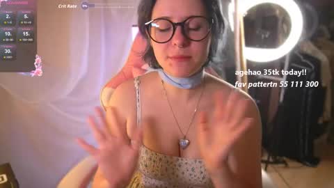 Snapshot of lily_noris chatting on May 31, 1:14 am your lilyyyyyyy online show from May 31, 1:14 am