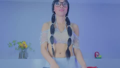 lily_obsession online show from April 18, 12:20 pm