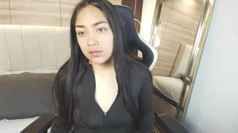 Snapshot of lily_waist chatting on February 3, 11:04 am lily_waist online show from February 3, 11:04 am