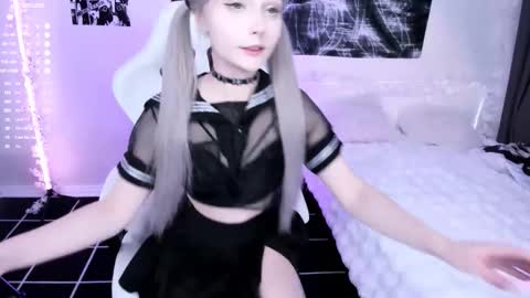 Lily online show from February 26, 7:57 pm