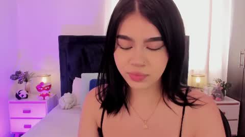 Snapshot of lily_woodz chatting on July 5, 2:24 pm LilyWoodz online show from July 5, 2:24 pm
