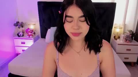 Snapshot of lily_woodz chatting on July 11, 7:05 pm LilyWoodz online show from July 11, 7:05 pm