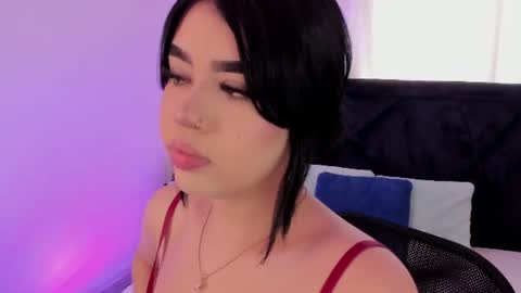 Snapshot of lily_woodz chatting on July 23, 7:12 pm LilyWoodz online show from July 23, 7:12 pm