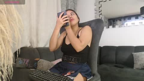 Snapshot of lilyford_ chatting on July 11, 5:54 am lily online show from July 11, 5:54 am