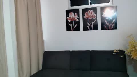 lilyfox23 online show from February 14, 12:35 pm