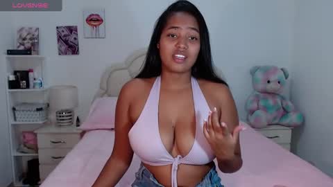 Snapshot of lilyjacksonn chatting on December 30, 7:11 pm Lily.. online show from December 30, 7:11 pm