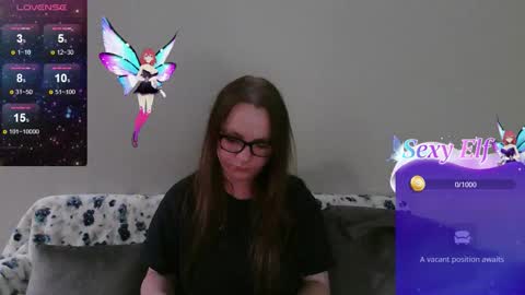 Snapshot of lilylovelue222 chatting on March 3, 3:34 am lilylovelue222 online show from March 3, 3:34 am