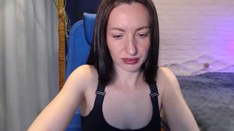 Lily online show from October 3, 4:31 am