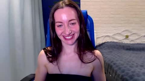 Lily online show from April 23, 7:41 am