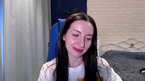 Lily online show from May 12, 8:55 am