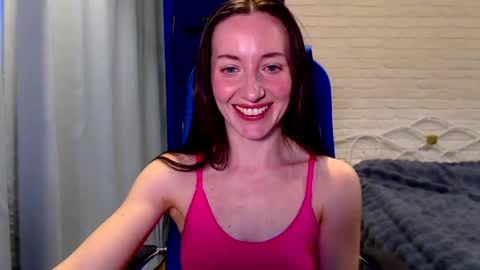 Lily online show from June 5, 9:15 am