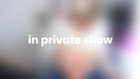 Lily Reina online show from April 8, 6:30 pm