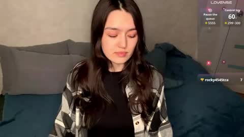 Snapshot of lilysollar chatting on April 6, 4:52 pm Lily online show from April 6, 4:52 pm