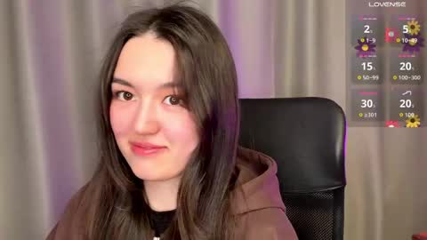 Snapshot of lilysollar chatting on April 18, 6:56 pm Lily online show from April 18, 6:56 pm