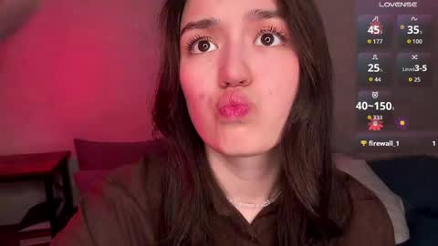 Snapshot of lilysollar chatting on April 27, 3:21 pm Lily online show from April 27, 3:21 pm