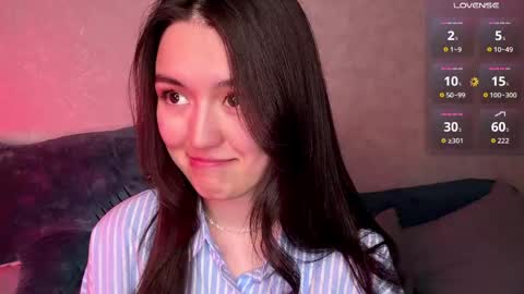 Snapshot of lilysollar chatting on May 4, 4:47 pm Lily online show from May 4, 4:47 pm