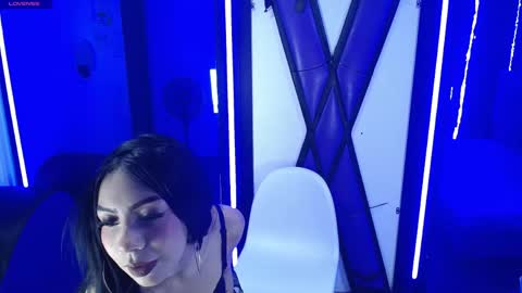 Snapshot of lilysweet__ chatting on June 9, 4:35 am Lily online show from June 9, 4:35 am