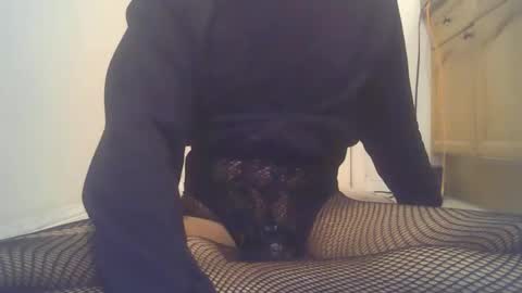 Snapshot of limpclitsissyfemboy chatting on May 7, 10:59 pm limpclitsissyfemboy online show from May 7, 10:59 pm