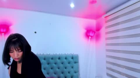 Snapshot of lina_bedoya chatting on January 18, 2:44 pm  Lina Bedoya  online show from January 18, 2:44 pm