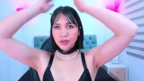 Snapshot of lina_bedoya chatting on February 10, 11:57 am  Lina Bedoya  online show from February 10, 11:57 am