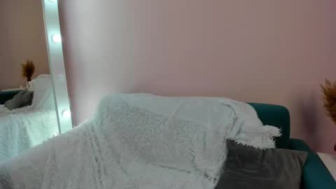 Snapshot of lina_blueeyed chatting on January 22, 1:00 pm Lina blueeyed    GMT3 1100-1700 Mon Wed Thu Sat Sun online show from January 22, 1:00 pm