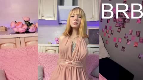 Snapshot of lina_blueeyed chatting on February 9, 10:42 am Lina blueeyed    GMT3 1100-1700 Mon Wed Thu Sat Sun online show from February 9, 10:42 am