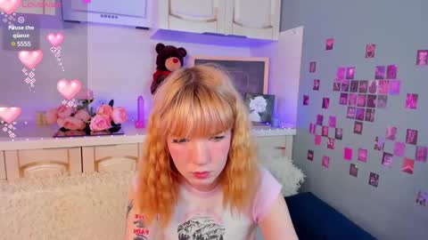 Snapshot of lina_blueeyed chatting on March 6, 8:08 am Lina blueeyed    GMT3 1100-1700 Mon Wed Thu Sat Sun online show from March 6, 8:08 am