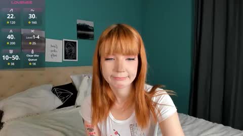 Snapshot of lina_blueeyed chatting on October 3, 9:17 am Lina blueeyed    GMT3 1100-1700 Mon Wed Thu Sat Sun online show from October 3, 9:17 am