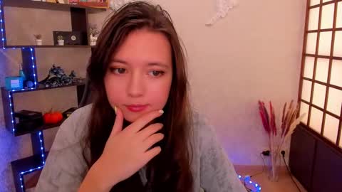 Snapshot of lina_brownie chatting on December 5, 5:15 am Lina online show from December 5, 5:15 am