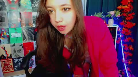 Snapshot of lina_brownie chatting on December 26, 5:04 am Lina online show from December 26, 5:04 am
