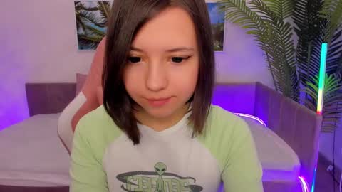 Snapshot of lina_brownie chatting on March 6, 5:03 am Lina online show from March 6, 5:03 am