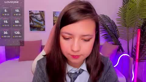 Snapshot of lina_brownie chatting on September 18, 3:30 am Lina online show from September 18, 3:30 am